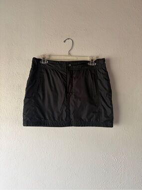 Columbia Black Woman’s mini insulated